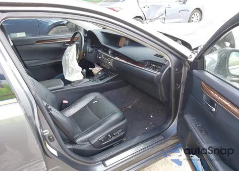 2013 Lexus Es 350 z USA, uszkodzony, nr VIN JTHBK1GG1D2047185